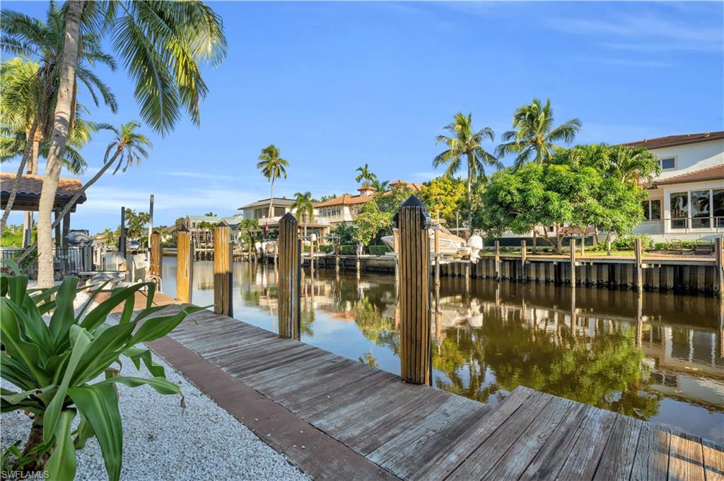 AQUALANE SHORES - Residential