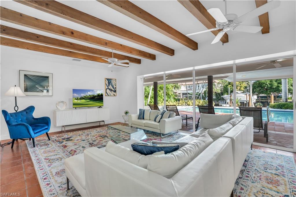 AQUALANE SHORES - Residential