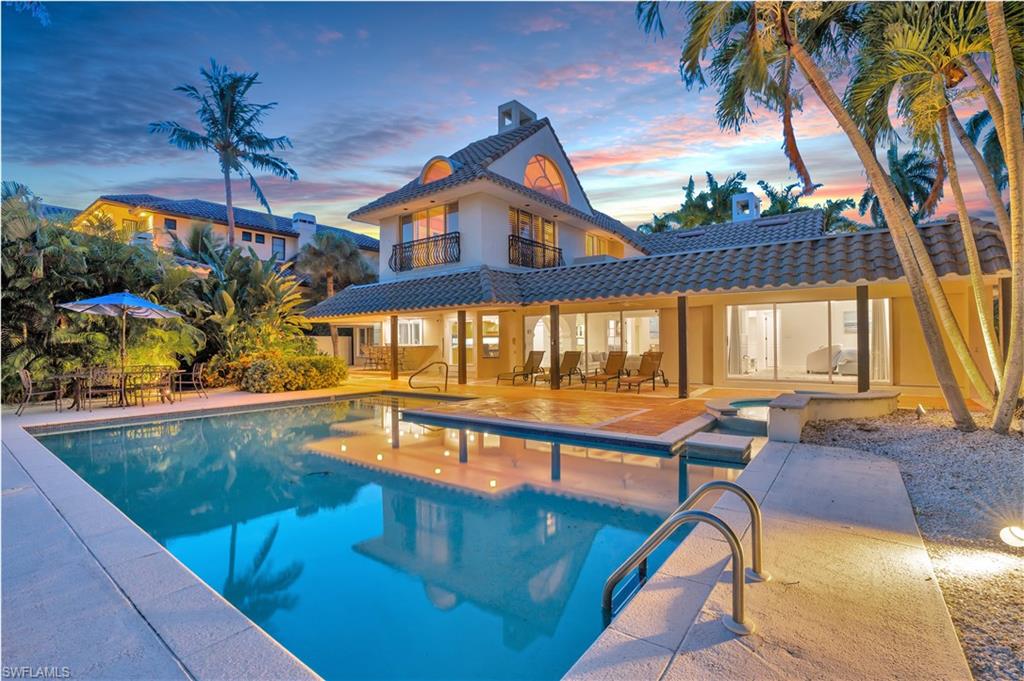 AQUALANE SHORES - Residential