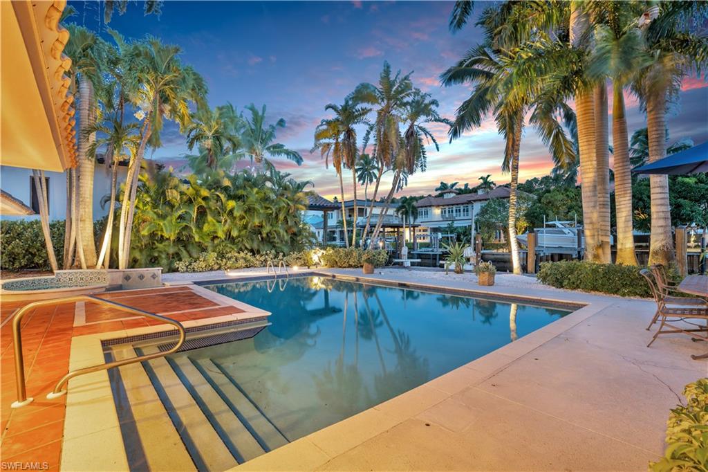 AQUALANE SHORES - Residential