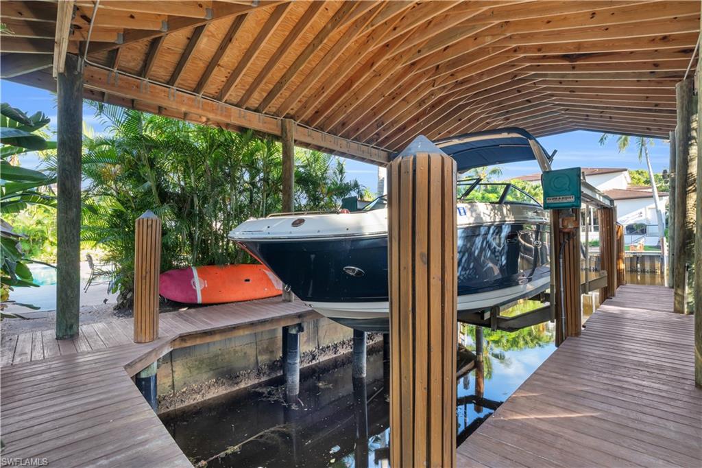 AQUALANE SHORES - Residential