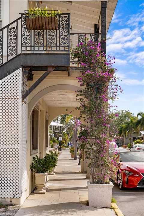 A home in NAPLES