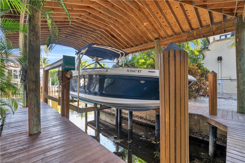 AQUALANE SHORES - Residential