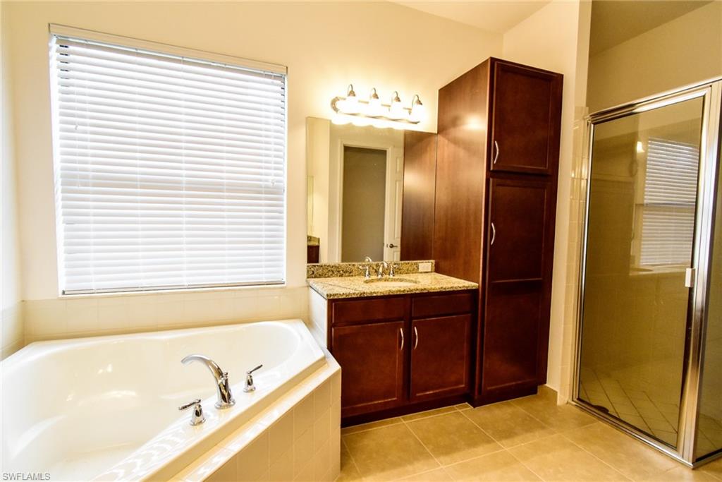 MARINA BAY - Residential