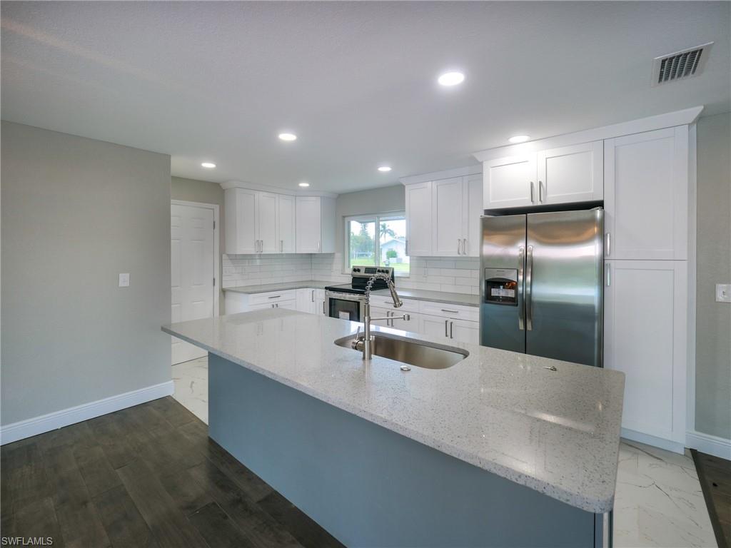 CAPE CORAL - Residential