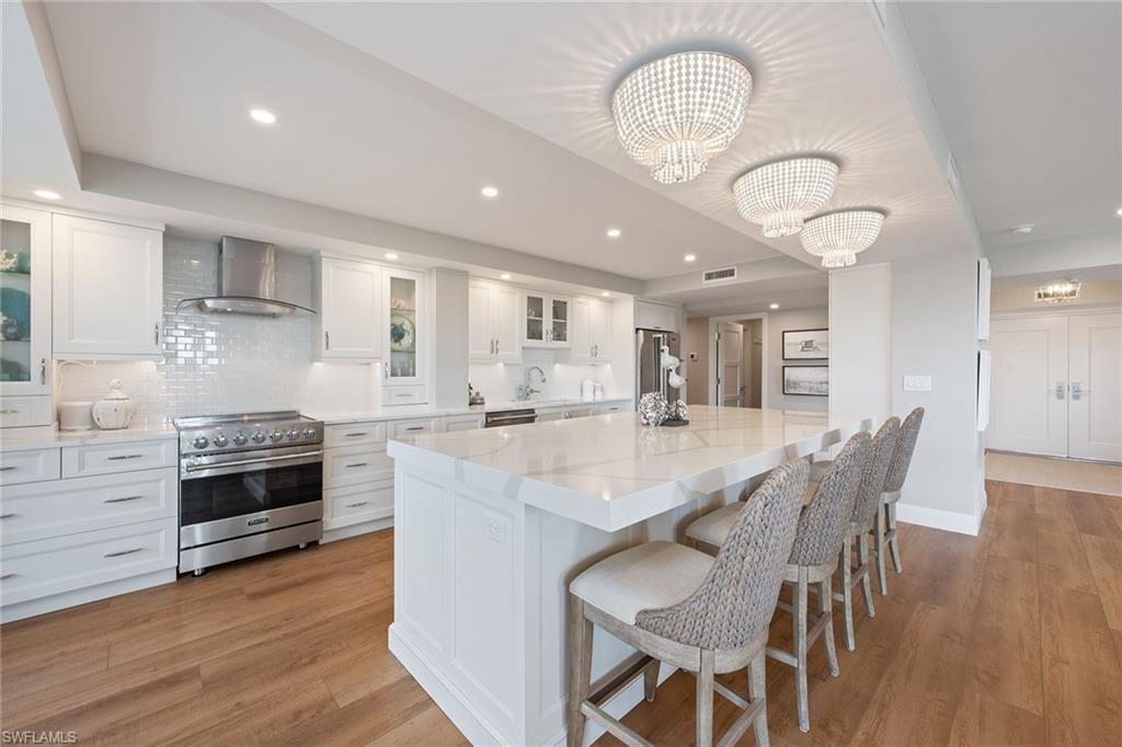 MONACO BEACH CLUB - Residential