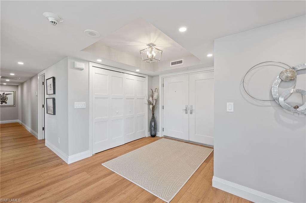 MONACO BEACH CLUB - Residential