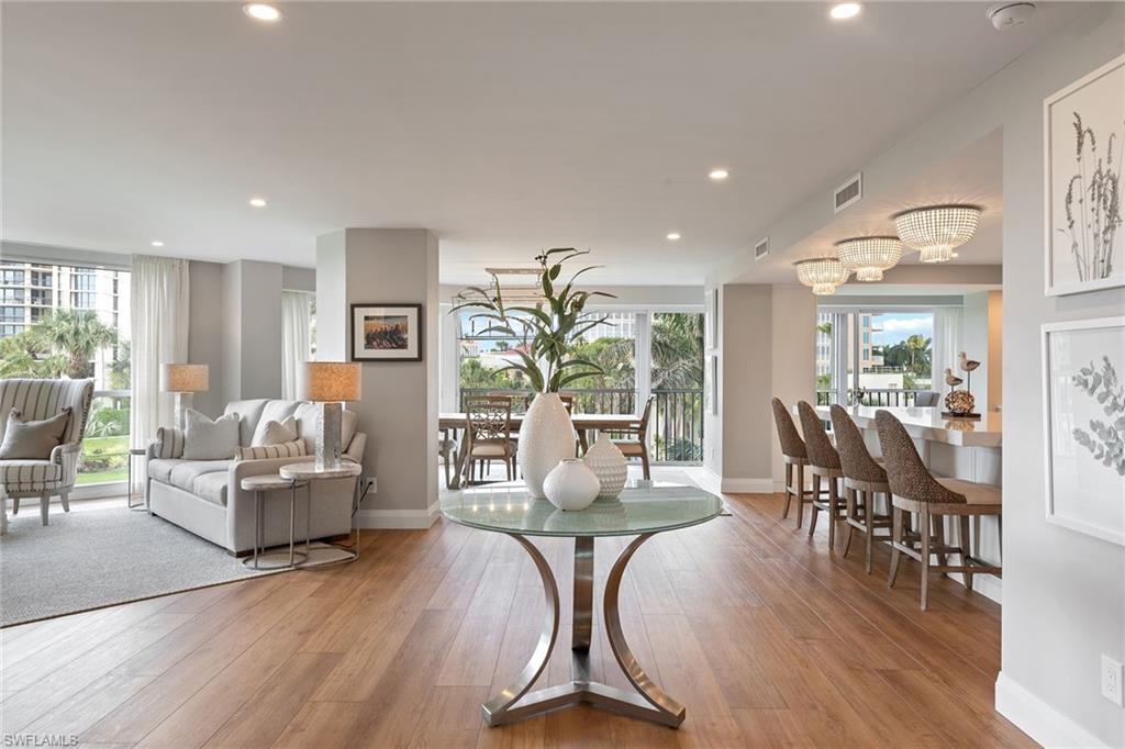 MONACO BEACH CLUB - Residential