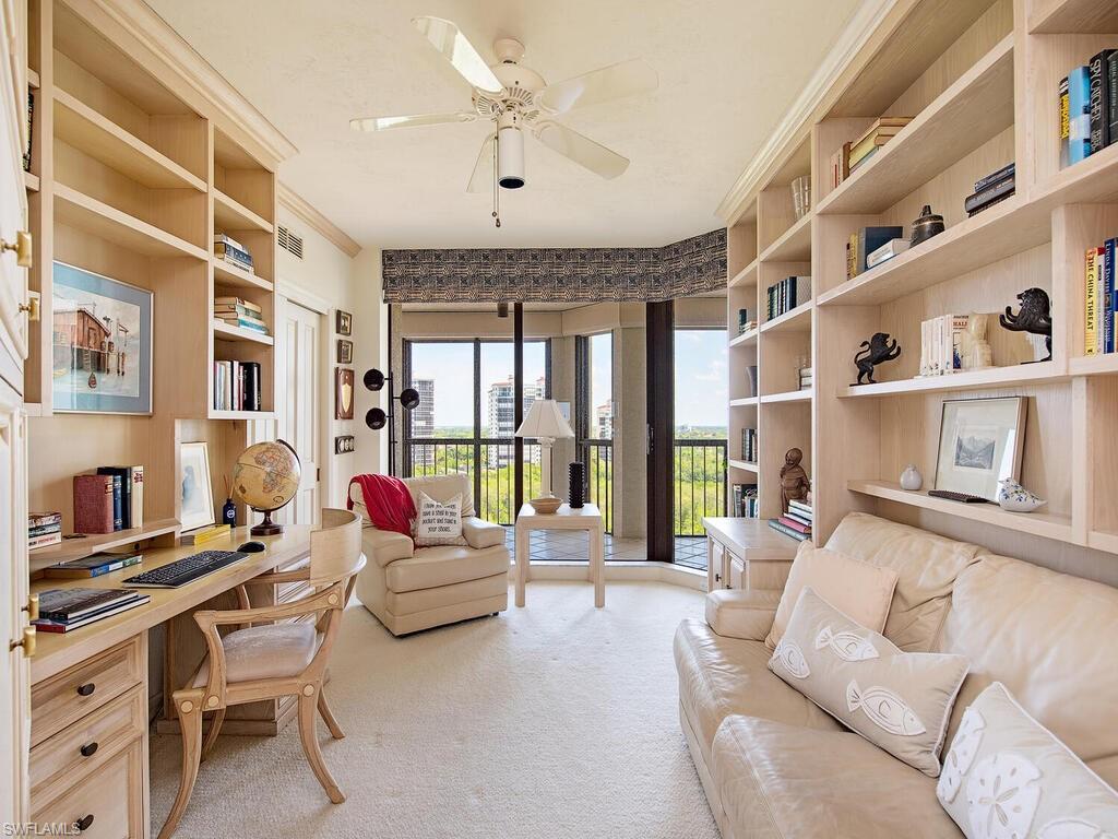 CARLYSLE AT BAY COLONY - Residential