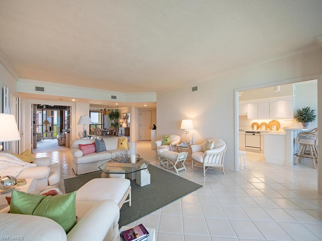 CARLYSLE AT BAY COLONY - Residential