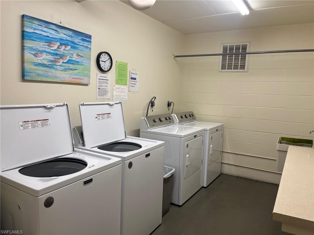 SEVEN LAKES - Residential