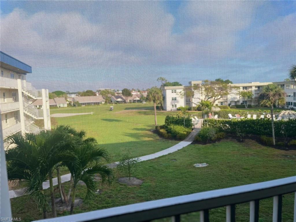 SEVEN LAKES - Residential