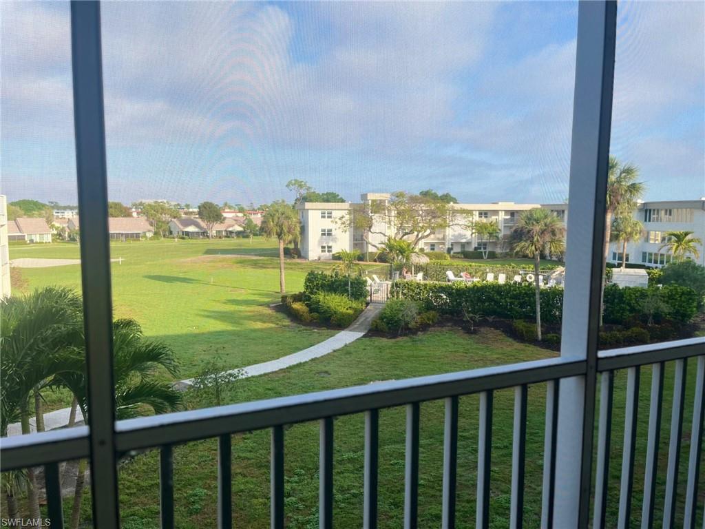 SEVEN LAKES - Residential