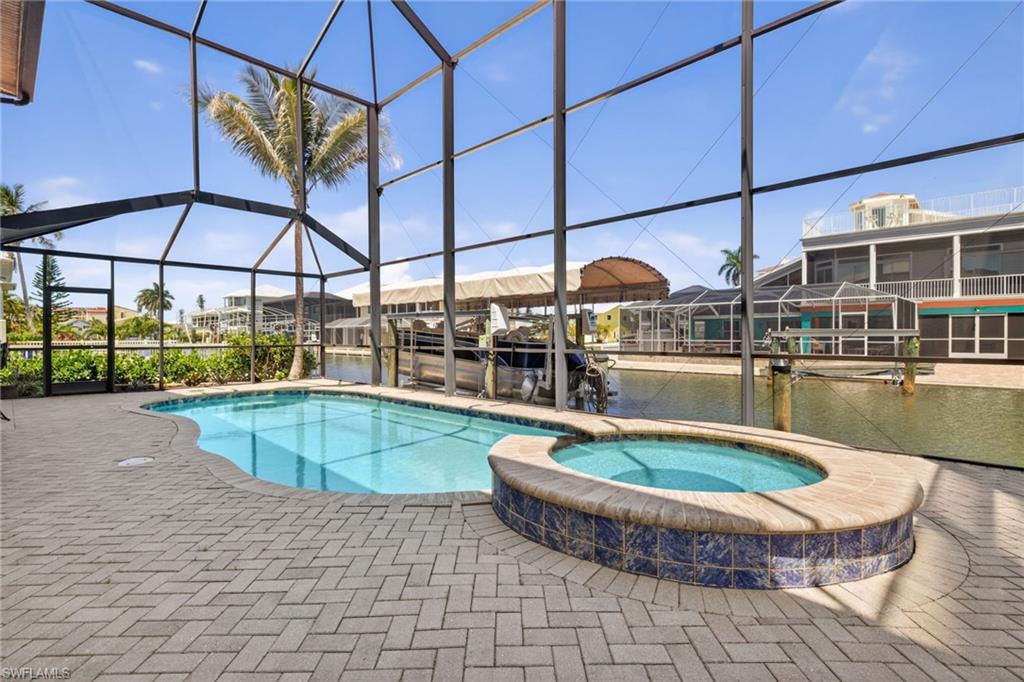 FLAMINGO PARK - Residential