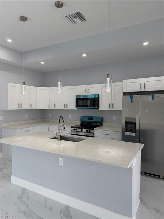 GOLDEN GATE ESTATES - Residential