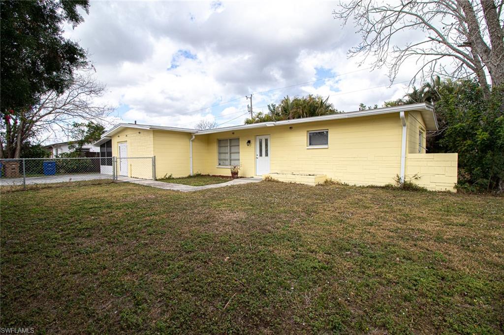 LEHIGH ACRES - Residential