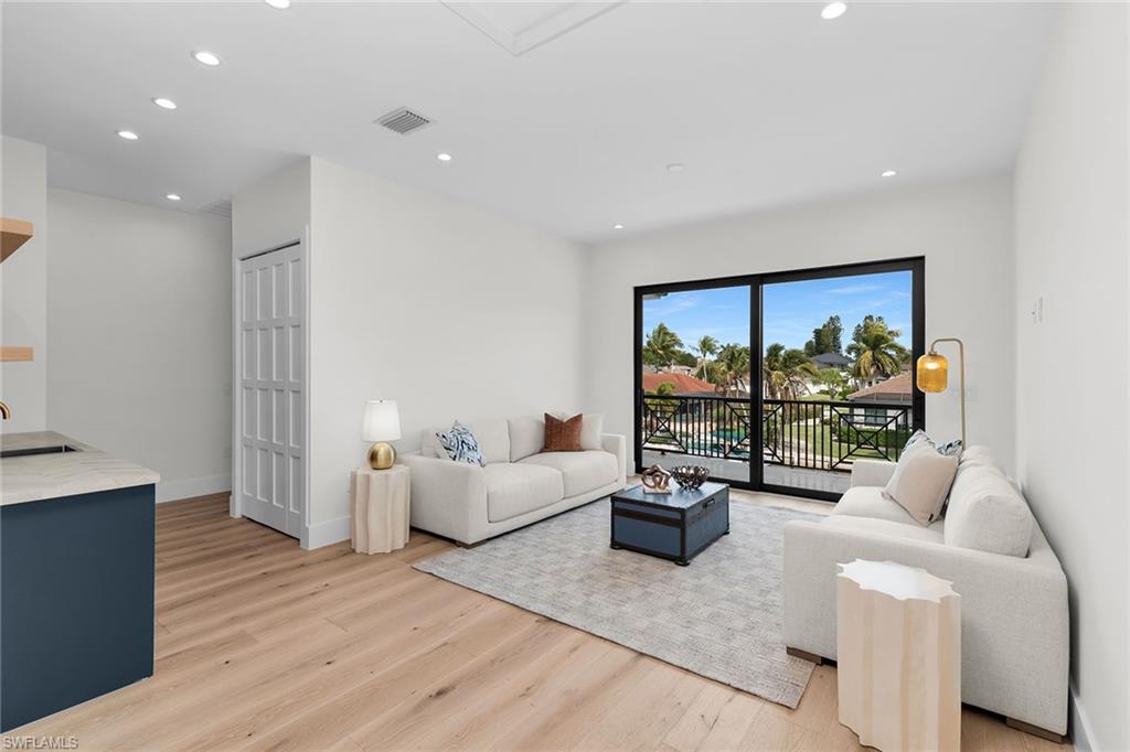 MARCO ISLAND - Residential