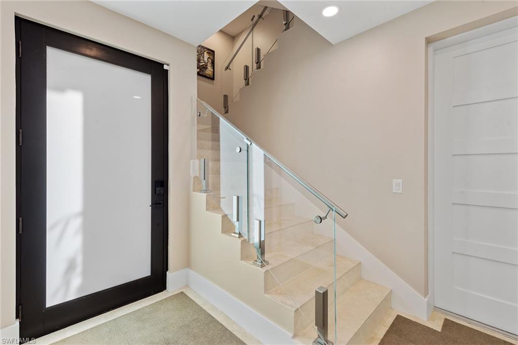 HIDEAWAY BEACH - Residential