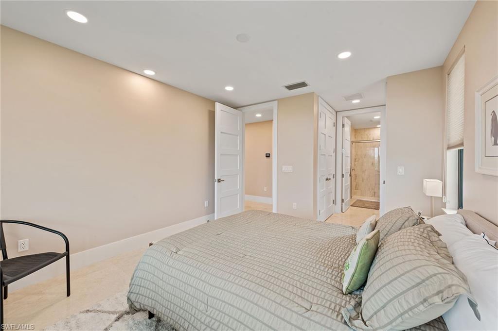 HIDEAWAY BEACH - Residential