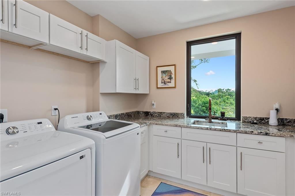 HIDEAWAY BEACH - Residential