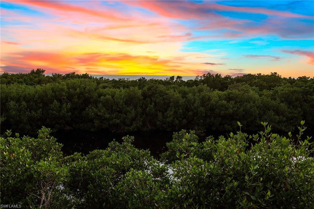 HIDEAWAY BEACH - Residential