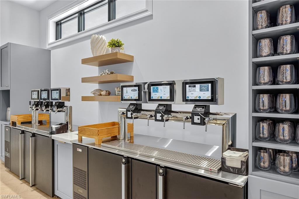 HIDEAWAY BEACH - Residential