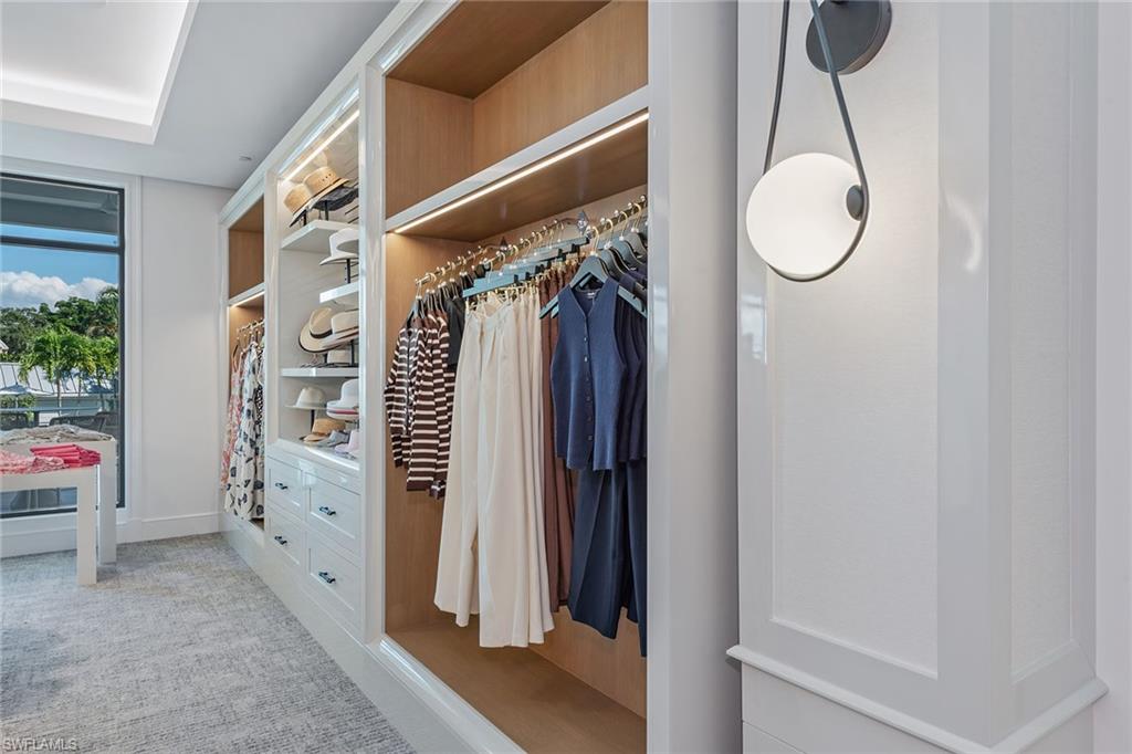 HIDEAWAY BEACH - Residential