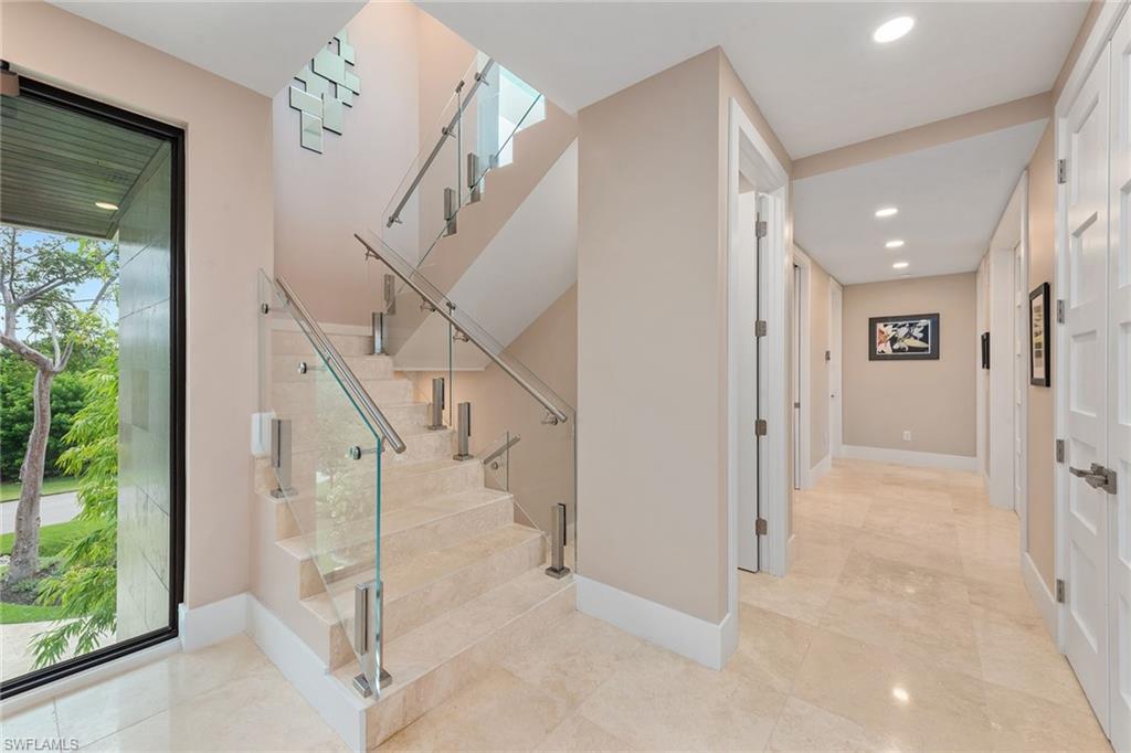 HIDEAWAY BEACH - Residential