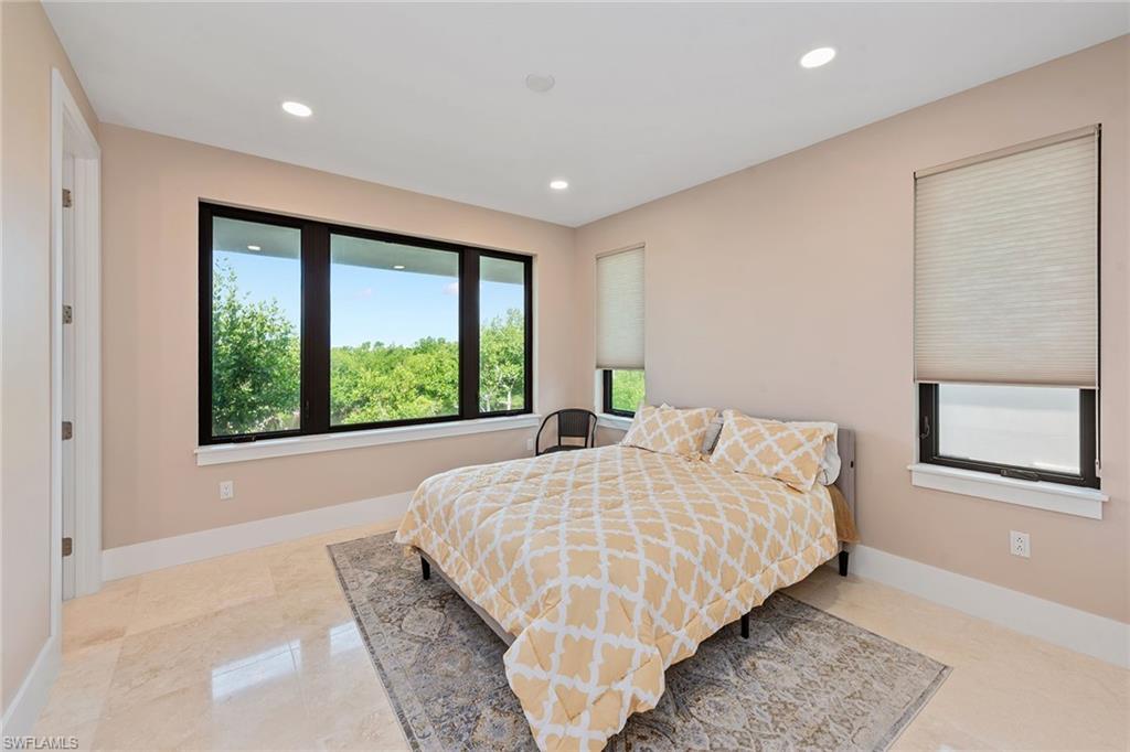 HIDEAWAY BEACH - Residential