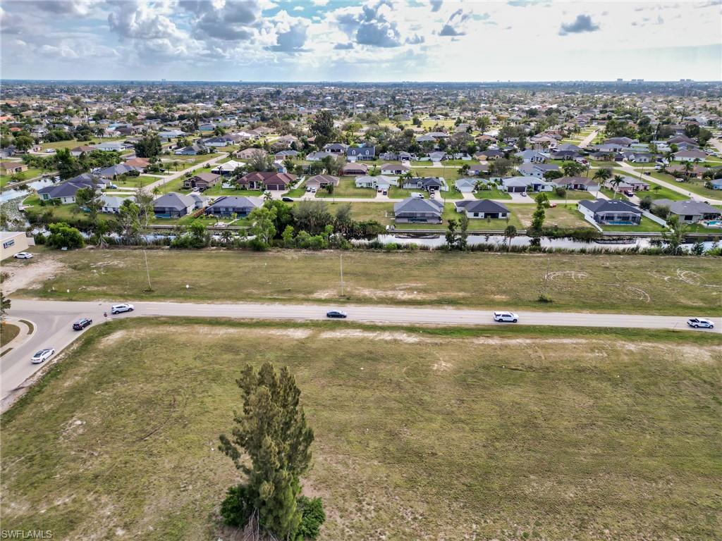 CAPE CORAL - Commercial Sale