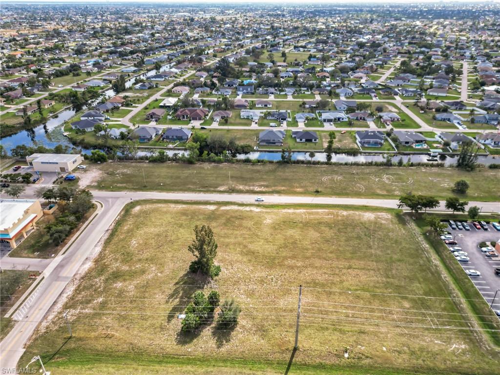 CAPE CORAL - Commercial Sale