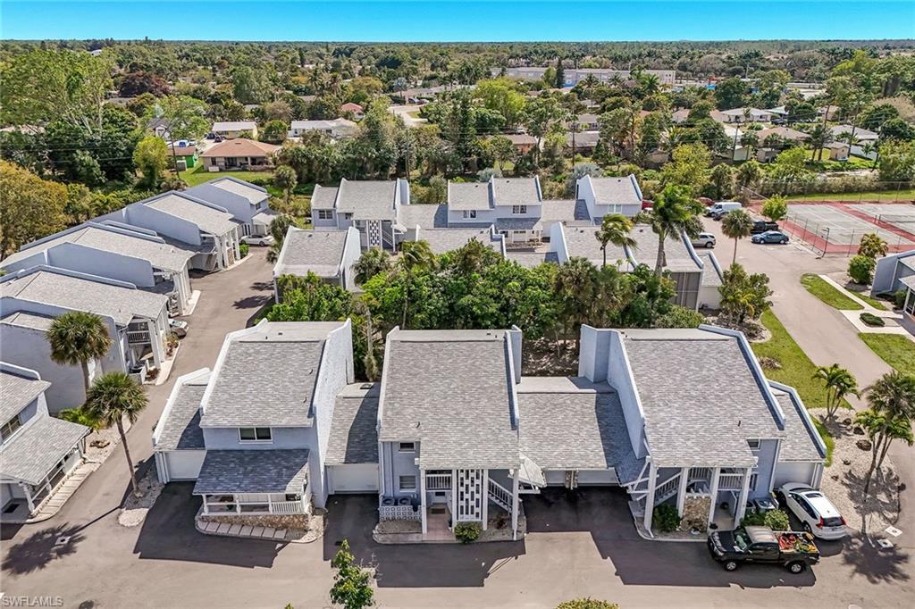 FOUR FOUNTAINS - Residential