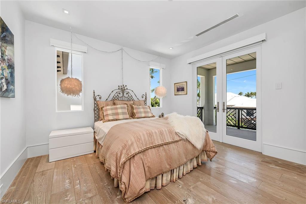 ROYAL HARBOR - Residential