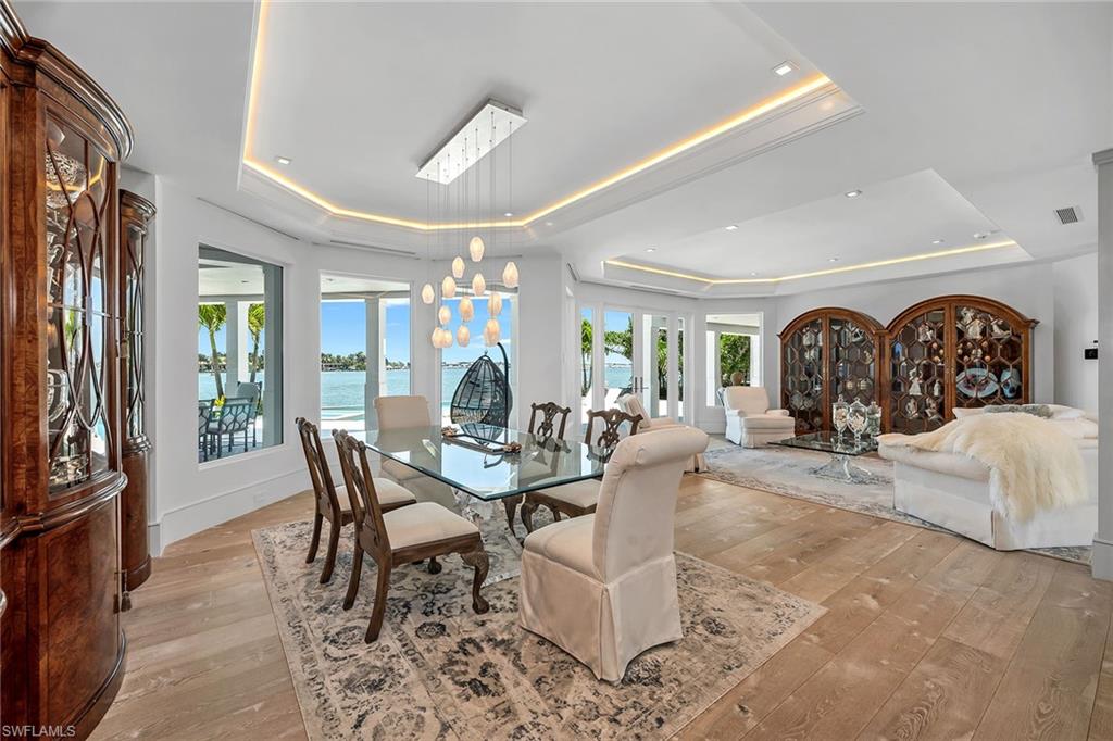 ROYAL HARBOR - Residential