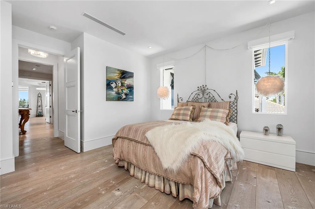 ROYAL HARBOR - Residential