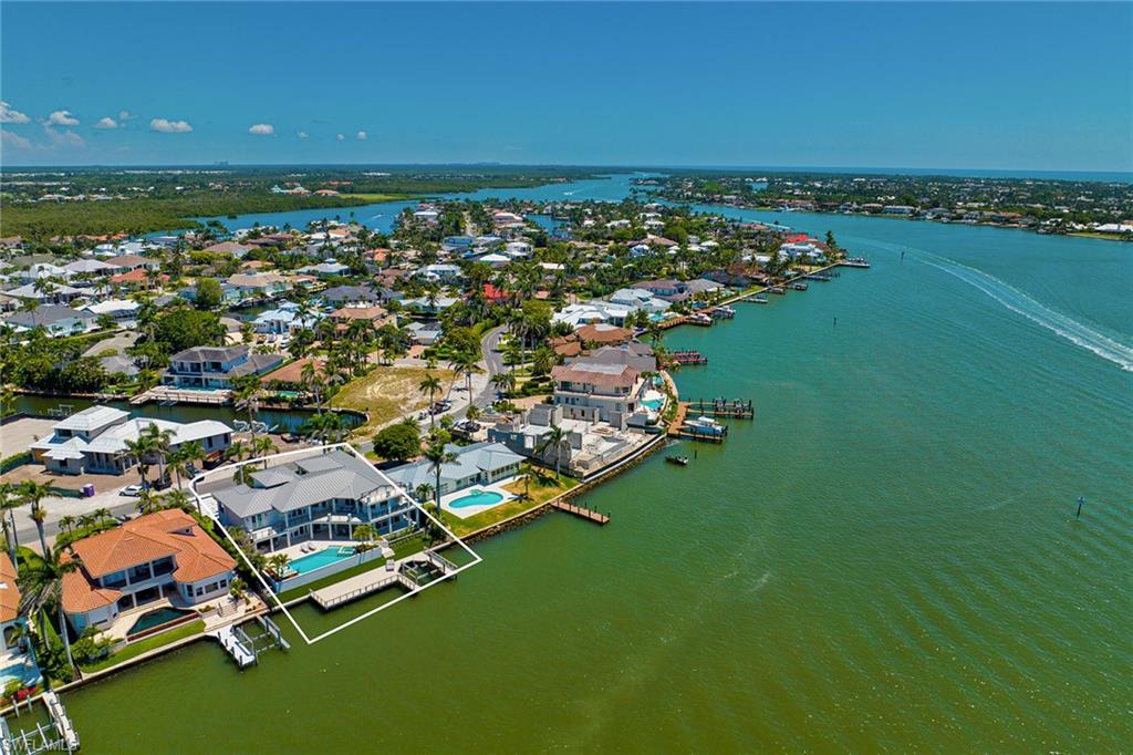 ROYAL HARBOR - Residential