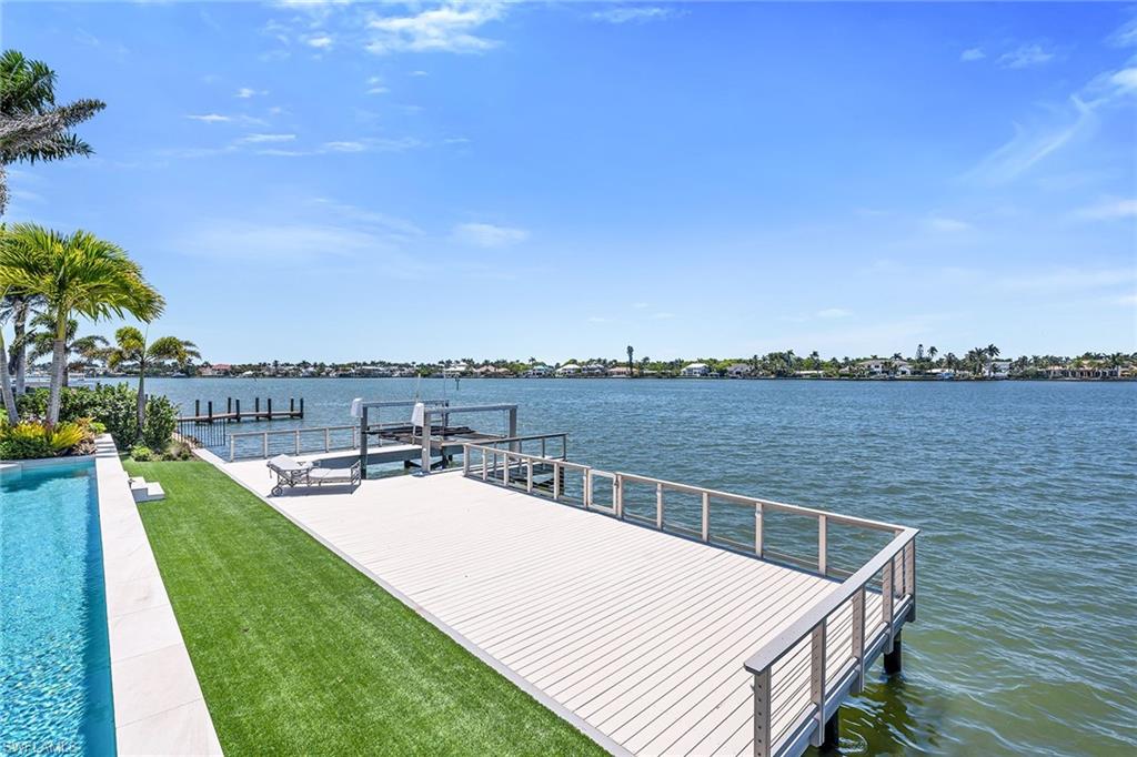 ROYAL HARBOR - Residential