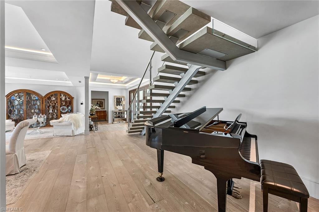 ROYAL HARBOR - Residential