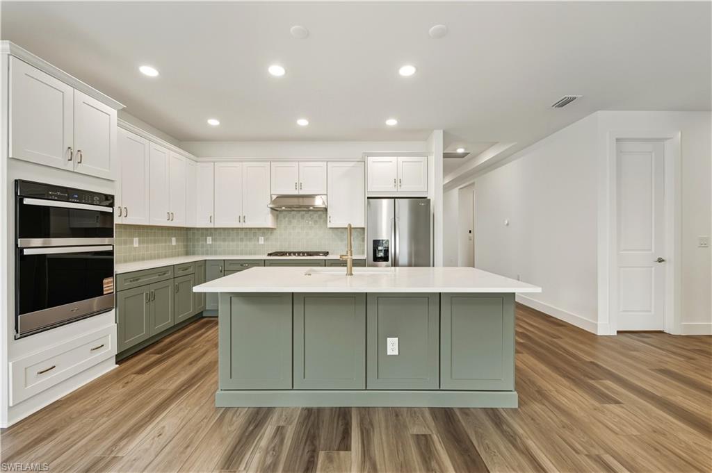 WATERVIEW LANDING - Residential