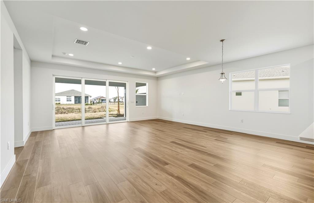 WATERVIEW LANDING - Residential