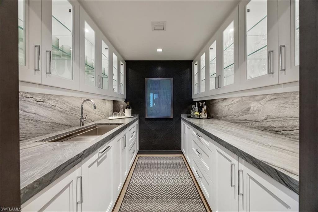 MYSTIQUE - Residential