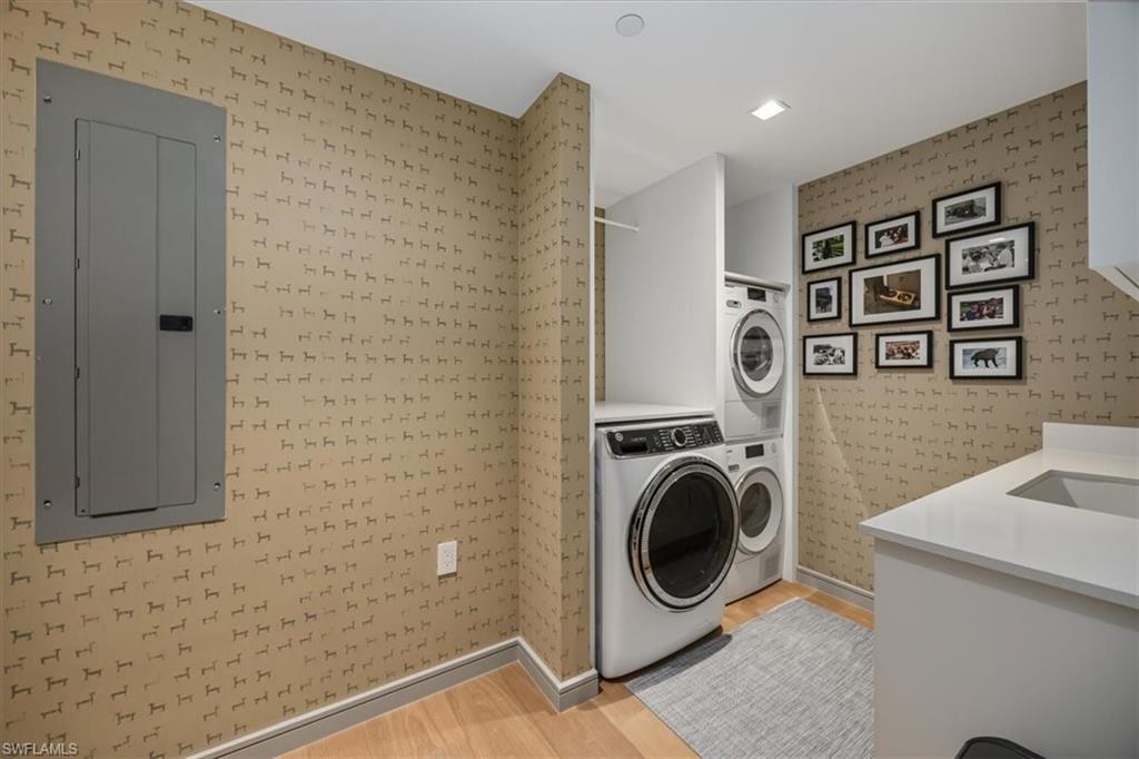 MYSTIQUE - Residential