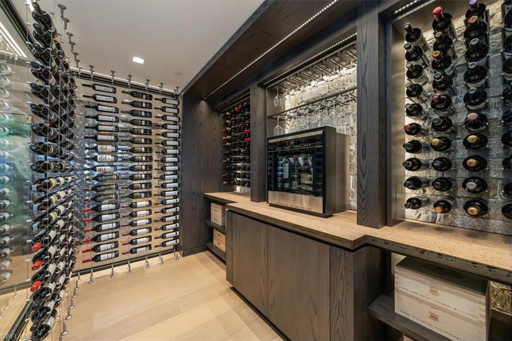 MYSTIQUE - Residential