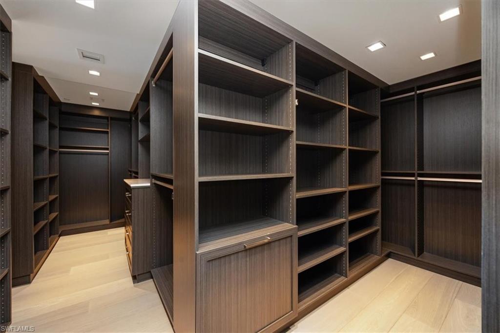 MYSTIQUE - Residential