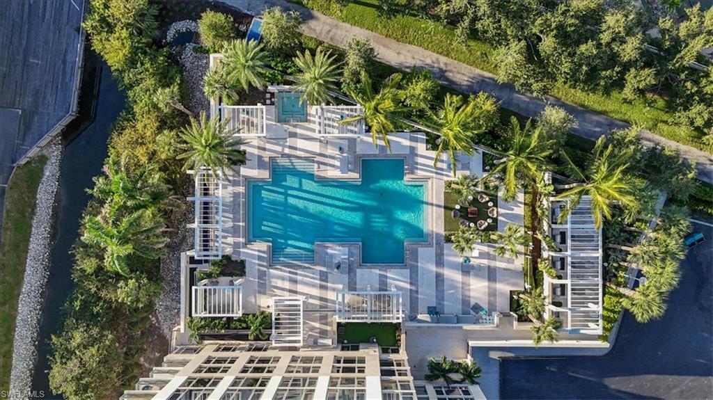 MYSTIQUE - Residential