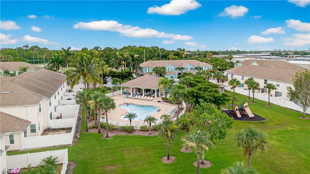 FOREST LAKE TOWNHOMES - Residential