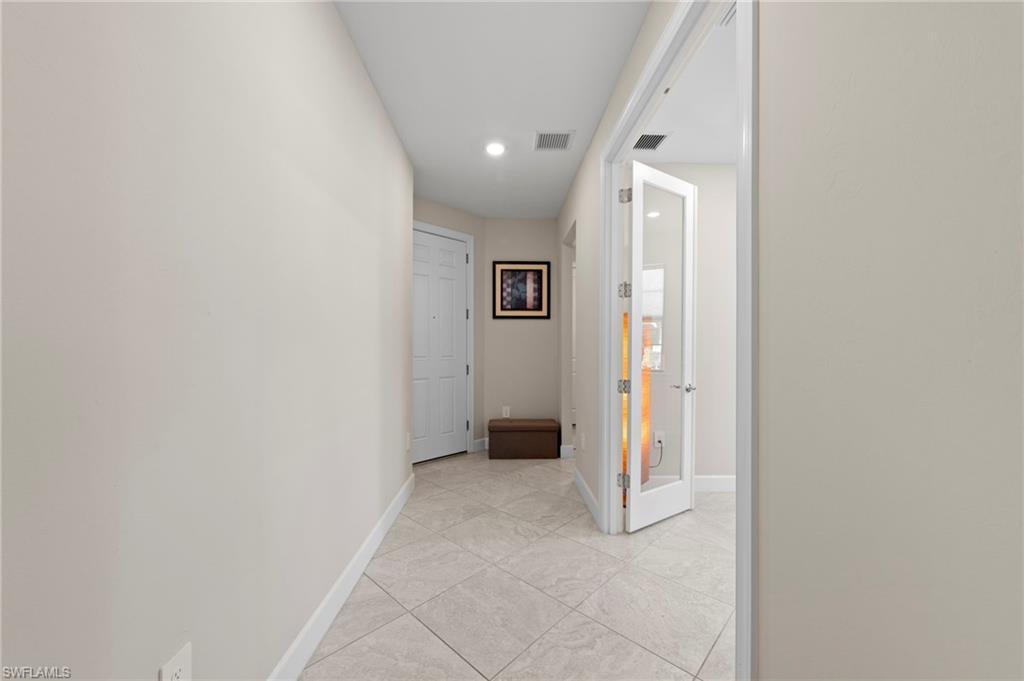 ESPLANADE LAKE CLUB - Residential