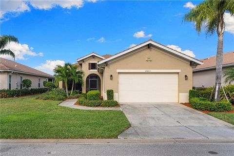 10603 Carena CIR FORT MYERS FL 33913