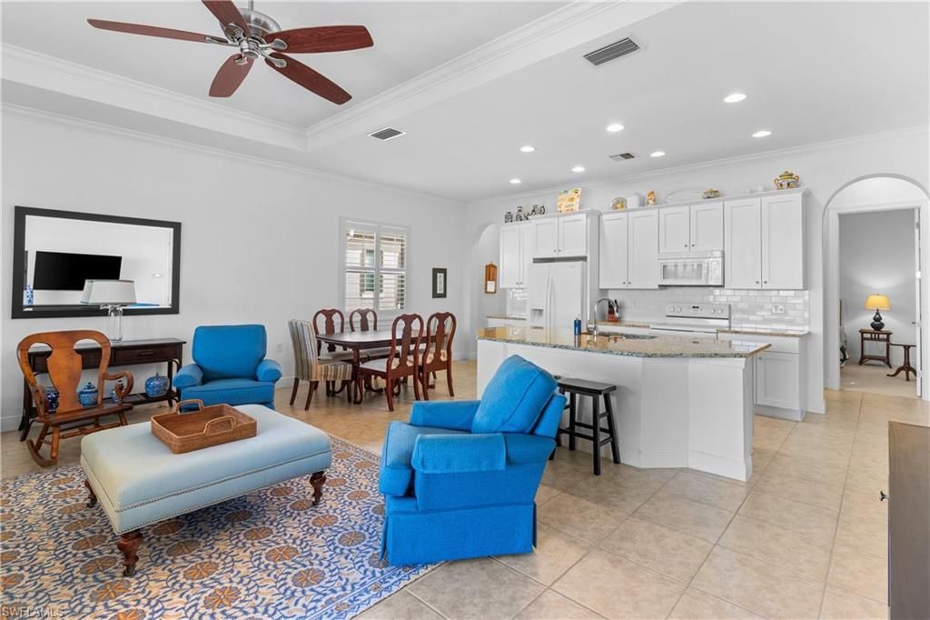 Photo of 10603 Carena CIR, FORT MYERS, FL 33913 (MLS # 225082614)