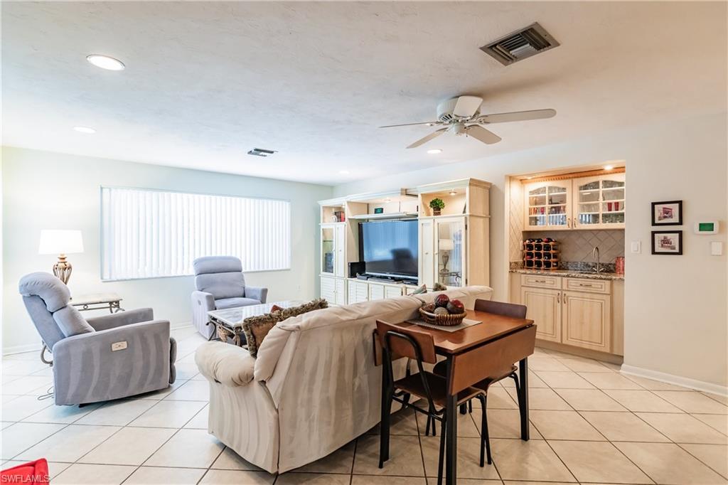 LOCHMOOR - Residential